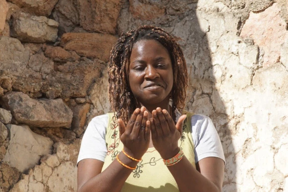 Présentation poétique bilingue français/LSF autour de l'exposition "Distance Ardente"