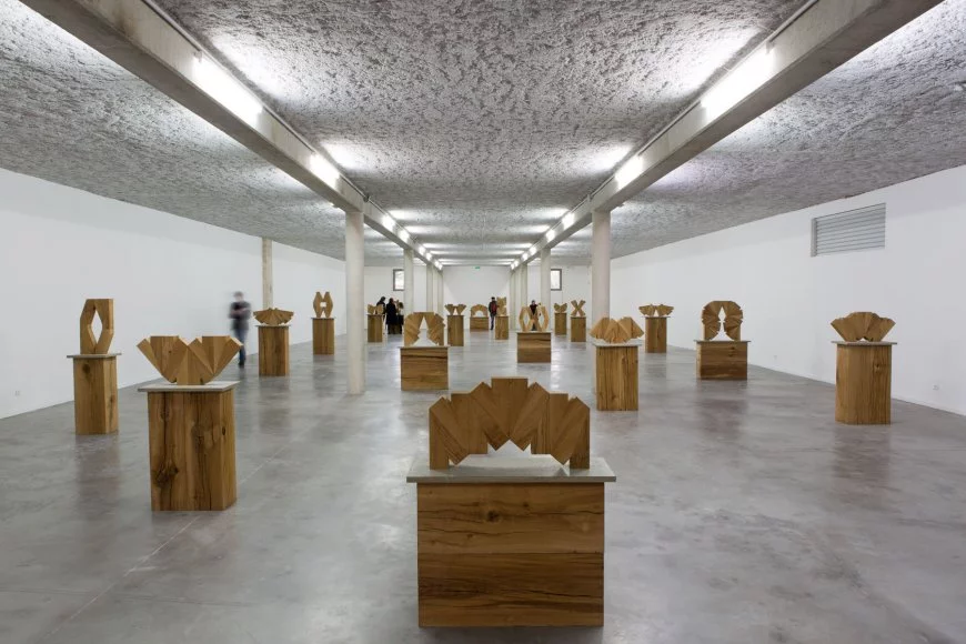 2013 Raphaël Zarka, "Les Prismatiques", 2011-2013. Vue de l'exposition au Mrac, Sérignan. Photo J-P Planchon