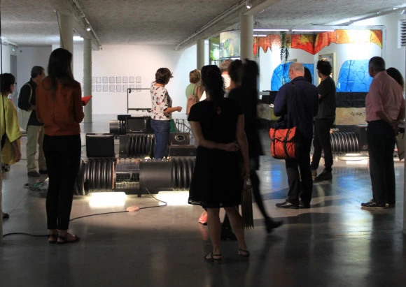 Visite découverte de l'exposition de Neil Beloufa