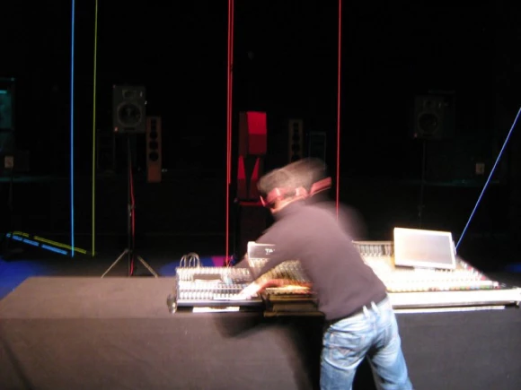 Mes vacances au musée.<br> "Supersoniques", atelier de l'artiste Julien Guillamat