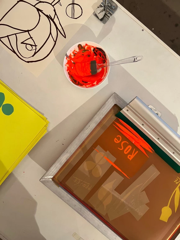 Atelier d'initiation à la sérigraphie avec l'artiste Julie Legrand