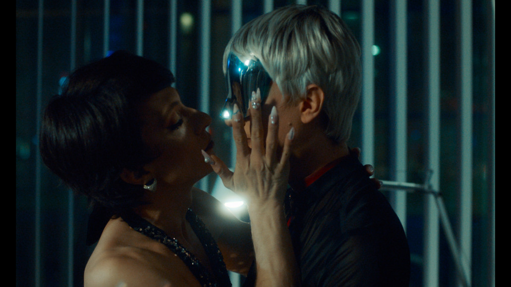 Brice Dellsperger, Body Double 39 (2024), avec Alessandro de Marinis et François Chaignaud, video still, installation vidéo à trois canaux, 12‘44‘‘, boucle, couleur, son.Courtesy Brice Dellsperger, Air de Paris @adagp