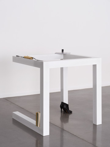 Sylvie Fleury, vue de l'exposition « Thunderb », Mrac Occitanie, Sérignan, 2025. Photo : Aurélien Mole