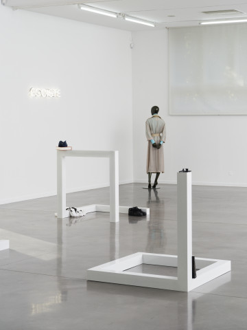 Sylvie Fleury, vue de l'exposition « Thunderb », Mrac Occitanie, Sérignan, 2025. Photo : Aurélien Mole