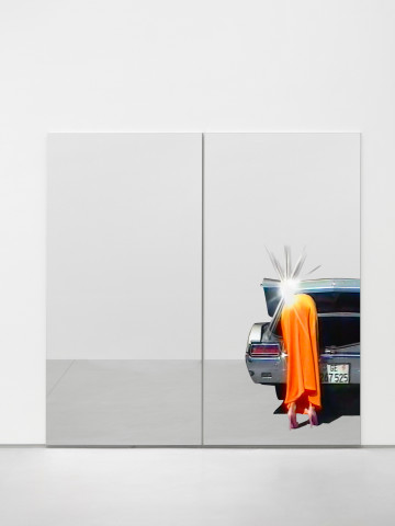 Sylvie Fleury, Vanity Case, 2024. Vue d'installation, Sylvie Fleury - Sculpture Nails, Galerie Thaddaeus Ropac - Paris, 11.01.25 - 22.02.25. Courtesy : Thaddaeus Ropac - Paris. Photo : Pierre Tanguy.