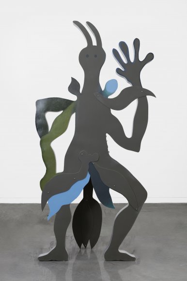 Sarah Tritz, "Le Géant", 2015. Aluminium peint, 310 × 160 × 60 cm. Collection du Mrac Occitanie, Sérignan. Crédit photo : Aurélien Mole.