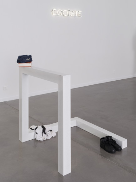 Sylvie Fleury, vue de l'exposition « Thunderb », Mrac Occitanie, Sérignan, 2025. Photo : Aurélien Mole