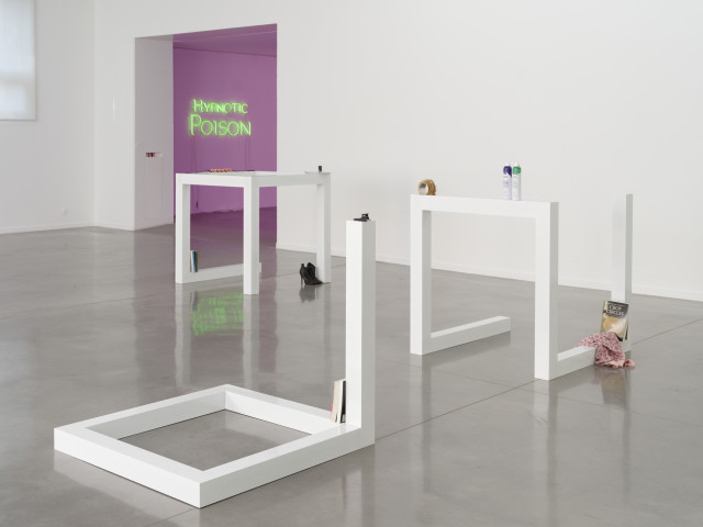 Sylvie Fleury, vue de l'exposition « Thunderb », Mrac Occitanie, Sérignan, 2025. Photo : Aurélien Mole