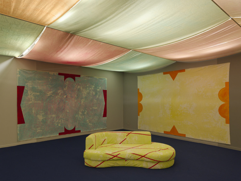 Anna Meschiari, vue de l'exposition « Les dormeur.euse.x.s », Mrac Occitanie, Sérignan, 2025. Photo : Aurélien Mole