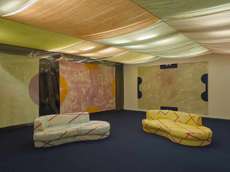 Anna Meschiari, vue de l'exposition « Les dormeur.euse.x.s », Mrac Occitanie, Sérignan, 2025. Photo : Aurélien Mole