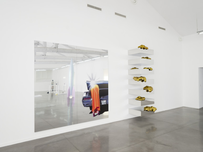 Sylvie Fleury, vue de l'exposition « Thunderb », Mrac Occitanie, Sérignan, 2025. Photo : Aurélien Mole