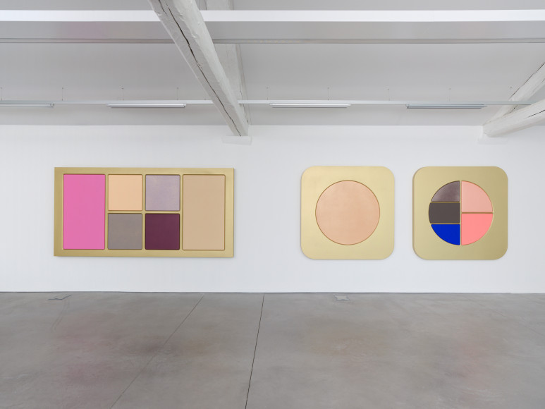 Sylvie Fleury, vue de l'exposition « Thunderb », Mrac Occitanie, Sérignan, 2025. Photo : Aurélien Mole