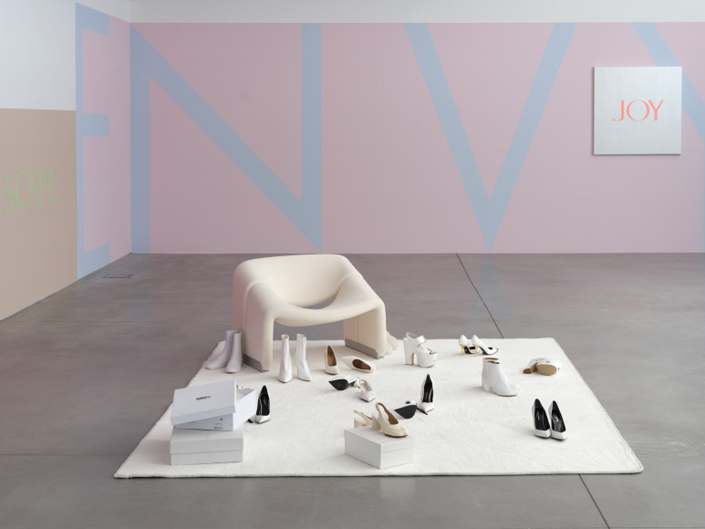 Sylvie Fleury, vue de l'exposition « Thunderb », Mrac Occitanie, Sérignan, 2025. Photo : Aurélien Mole