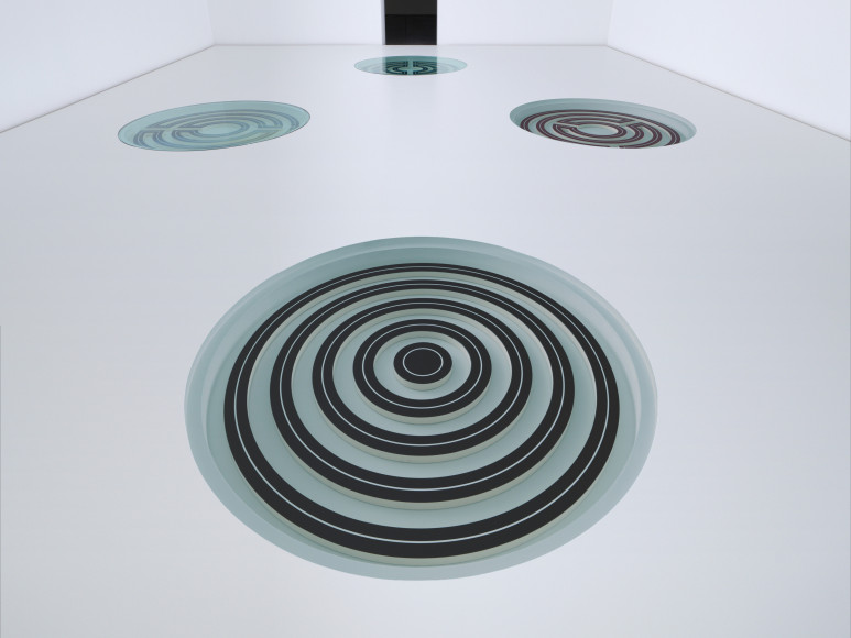 Philippe Decrauzat, vue d'exposition, "Intercisio". Mrac Occitanie, Sérignan, 2026. Photo : Aurélien Mole.